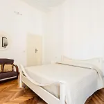 Molinari House Lux - Elegante In Centro - Free Ztl * モデナ