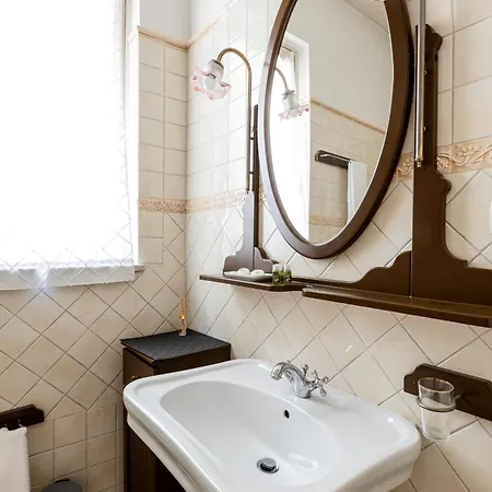 Molinari House Lux - Elegante In Centro - Free Ztl Apartman *