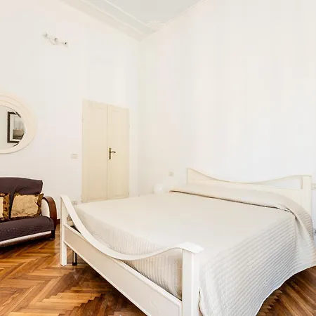 Molinari House Lux - Elegante In Centro - Free Ztl * Modena